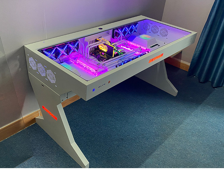Exposed high-end desktop cooling system emphasizing structural details and efficient air-circulation design